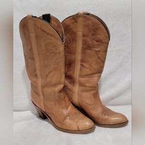Vintage Dingo Cowboy Boots 1970s Womens Banana Tan Size 7.5